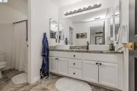 Bath - 2541 Rowe Dr, Fairfield, CA 94533 photo 1 of 3