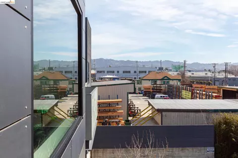 View/Area - 811 Folger Ave, Berkeley, CA 94710 photo 1 of 1