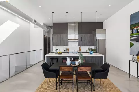Dining - 811 Folger Ave, Berkeley, CA 94710 photo 3 of 7
