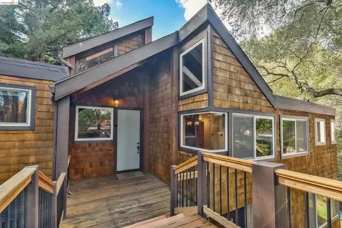 9 Wildwood Rd, Orinda, CA 94563