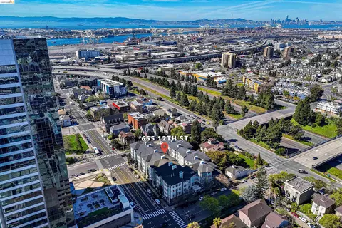 View/Area - 655 12th St #205, Oakland, CA 94607 photo 2 of 2