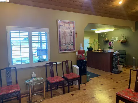 Entry Way - 2 Belshaw St, Antioch, CA 94509 photo 2 of 2
