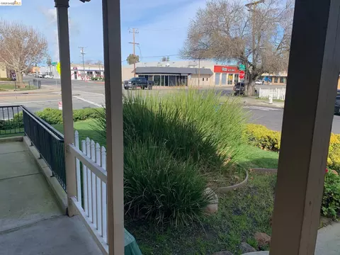 Exterior - 2 Belshaw St, Antioch, CA 94509 photo 2 of 4