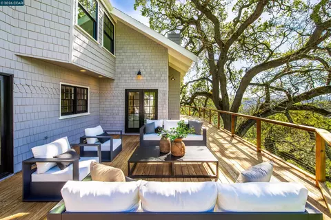 Exterior - 33 Deer Trl, Lafayette, CA 94549 photo 11 of 20