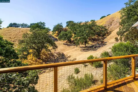 Exterior - 33 Deer Trl, Lafayette, CA 94549 photo 14 of 20