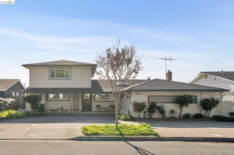30229 Treeview St, Hayward, CA 94544 photo 1