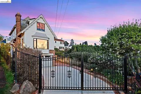 141 Saint Albans Rd, Kensington, CA 94708 photo 1