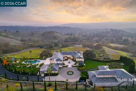 10 Serenity Ln, Alamo, CA 94507