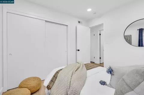 Bedroom - 1548 Dianda Dr, Concord, CA 94521 photo 8 of 10