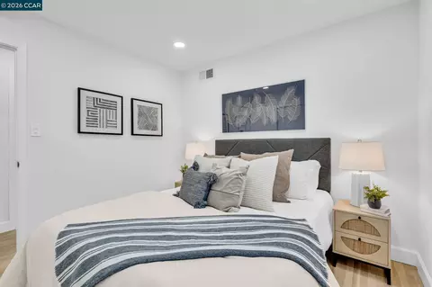 Bedroom - 1548 Dianda Dr, Concord, CA 94521 photo 3 of 10