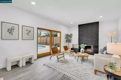 Living - 1548 Dianda Dr, Concord, CA 94521 photo 5 of 9