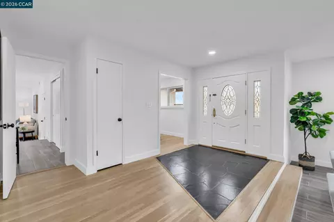 Entry Way - 1548 Dianda Dr, Concord, CA 94521 photo 4 of 4