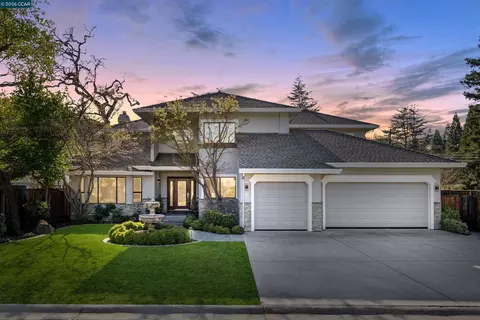 25 Woodland Dr, Alamo, CA 94507