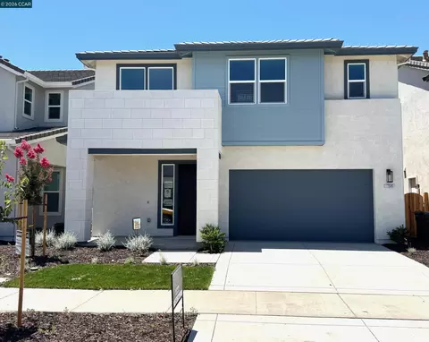 17585 Bushwick Ln, Lathrop, CA 95330