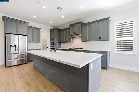 Kitchen - 1501 Empire Dr, Lodi, CA 95242 photo 2 of 3