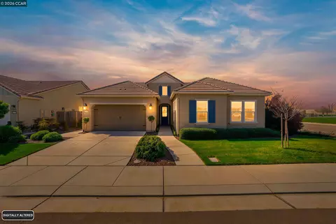 1501 Empire Dr, Lodi, CA 95242