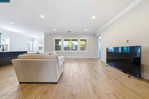 Living - 1501 Empire Dr, Lodi, CA 95242 photo 1 of 3