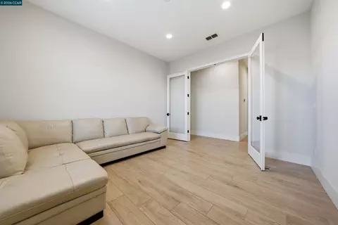 Living - 1501 Empire Dr, Lodi, CA 95242 photo 3 of 3