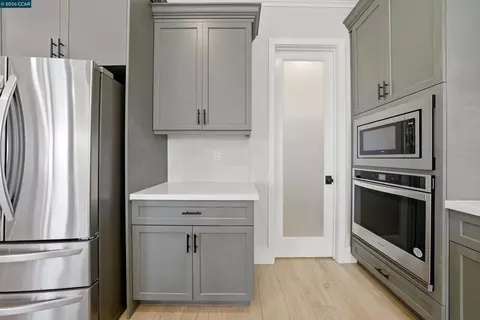Kitchen - 1501 Empire Dr, Lodi, CA 95242 photo 3 of 3