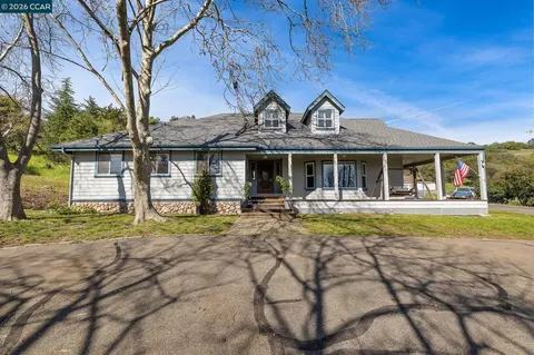 1055 Itow Ct, Penryn, CA 95663
