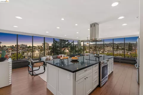565 Bellevue Ave #806, Oakland, CA 94610