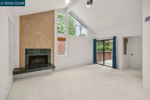 8131 Camelback Pl, Pleasant Hill, CA 94523