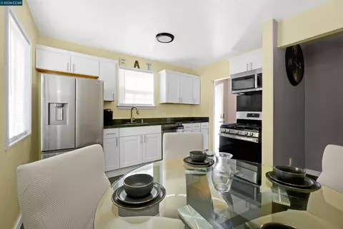 Kitchen - 601 Russell St, Vallejo, CA 94591 photo 1 of 3