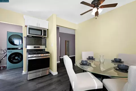 Dining - 601 Russell St, Vallejo, CA 94591 photo 2 of 2