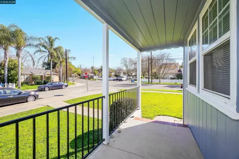 Exterior - 601 Russell St, Vallejo, CA 94591 photo 7 of 19