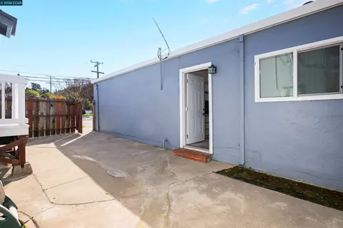 Exterior - 601 Russell St, Vallejo, CA 94591 photo 17 of 19