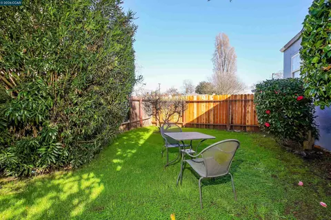 Exterior - 601 Russell St, Vallejo, CA 94591 photo 13 of 19