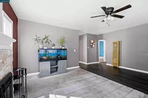 Living - 601 Russell St, Vallejo, CA 94591 photo 4 of 5