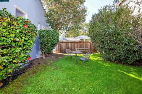 Exterior - 601 Russell St, Vallejo, CA 94591 photo 14 of 19