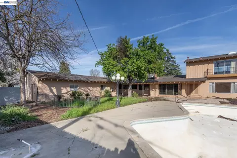 805 Lyon Ave, Sanger, CA 93657 photo 59