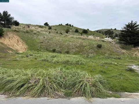 670 Roberts Rd, Pacifica, CA 94044 photo 10
