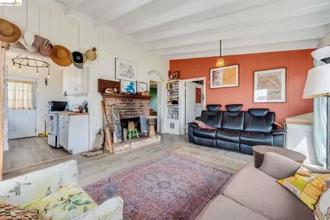 Living - 4 Beach Ave, Dillon Beach, CA 94929 photo 2 of 4