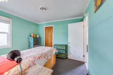 Bedroom - 4 Beach Ave, Dillon Beach, CA 94929 photo 3 of 4