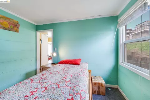 Bedroom - 4 Beach Ave, Dillon Beach, CA 94929 photo 2 of 4