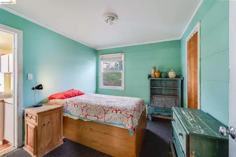 Bedroom - 4 Beach Ave, Dillon Beach, CA 94929 photo 1 of 4