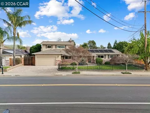1560 Ayers Rd, Concord, CA 94521 photo 1