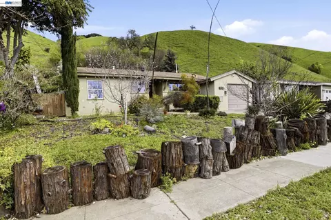 38380 Canyon Heights Dr, Fremont, CA 94536