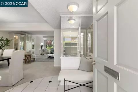 2057 Golden Rain Rd #8, Walnut Creek, CA 94595