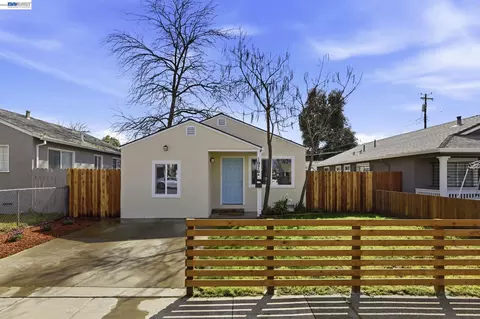 1976 Grand Ave, Sacramento, CA 95838