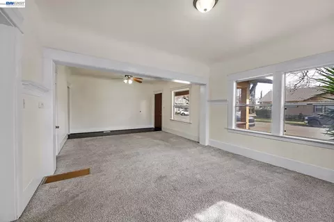 Living - 1243 Parker Ave, Tracy, CA 95376 photo 4 of 6