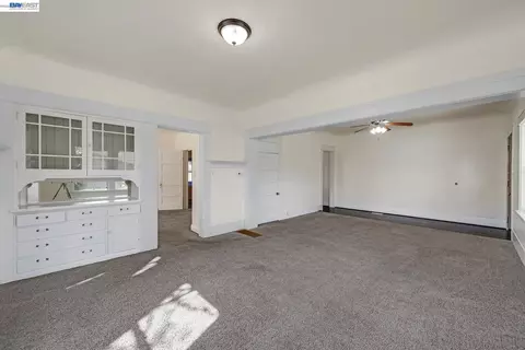 Living - 1243 Parker Ave, Tracy, CA 95376 photo 3 of 6