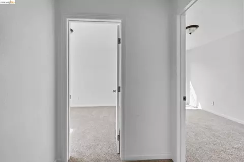 Entry Way - 1509 Lassen Ct, Vallejo, CA 94591 photo 2 of 4