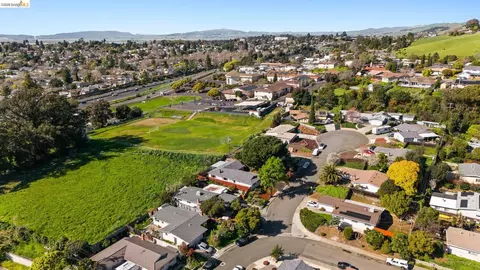 View/Area - 1509 Lassen Ct, Vallejo, CA 94591 photo 2 of 7