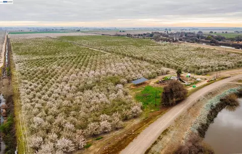 1707 W Bowman Rd, French Camp, CA 95231