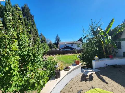 Exterior - 21 Monte Vista Ave, Vallejo, CA 94590 photo 5 of 13