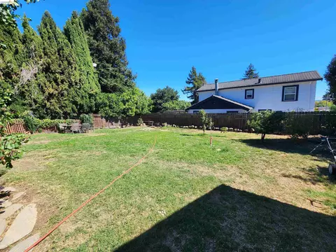 Exterior - 21 Monte Vista Ave, Vallejo, CA 94590 photo 9 of 13